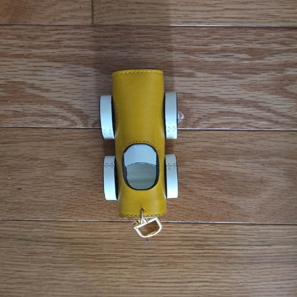 Tory Burch Yellow and White Car Keychain/Bag Charm